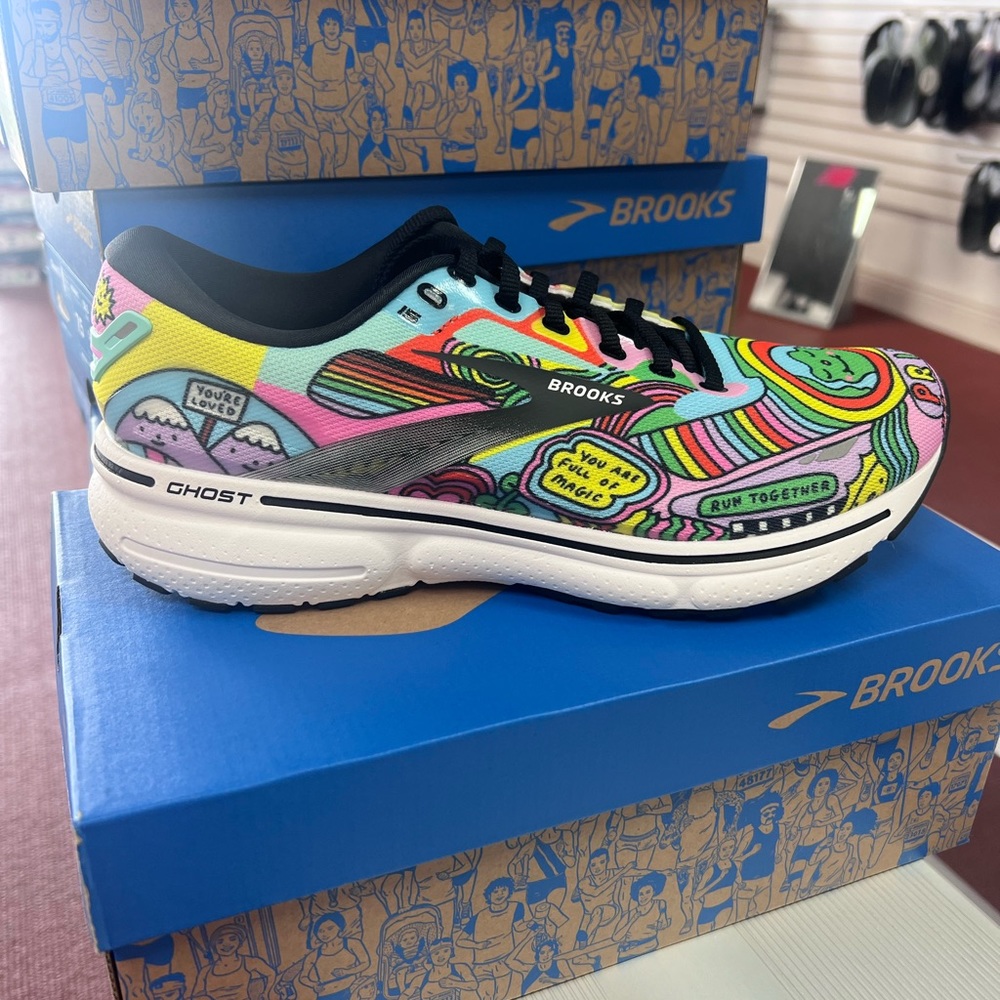 Brooks Ghost Pride - Picture 2 of 3